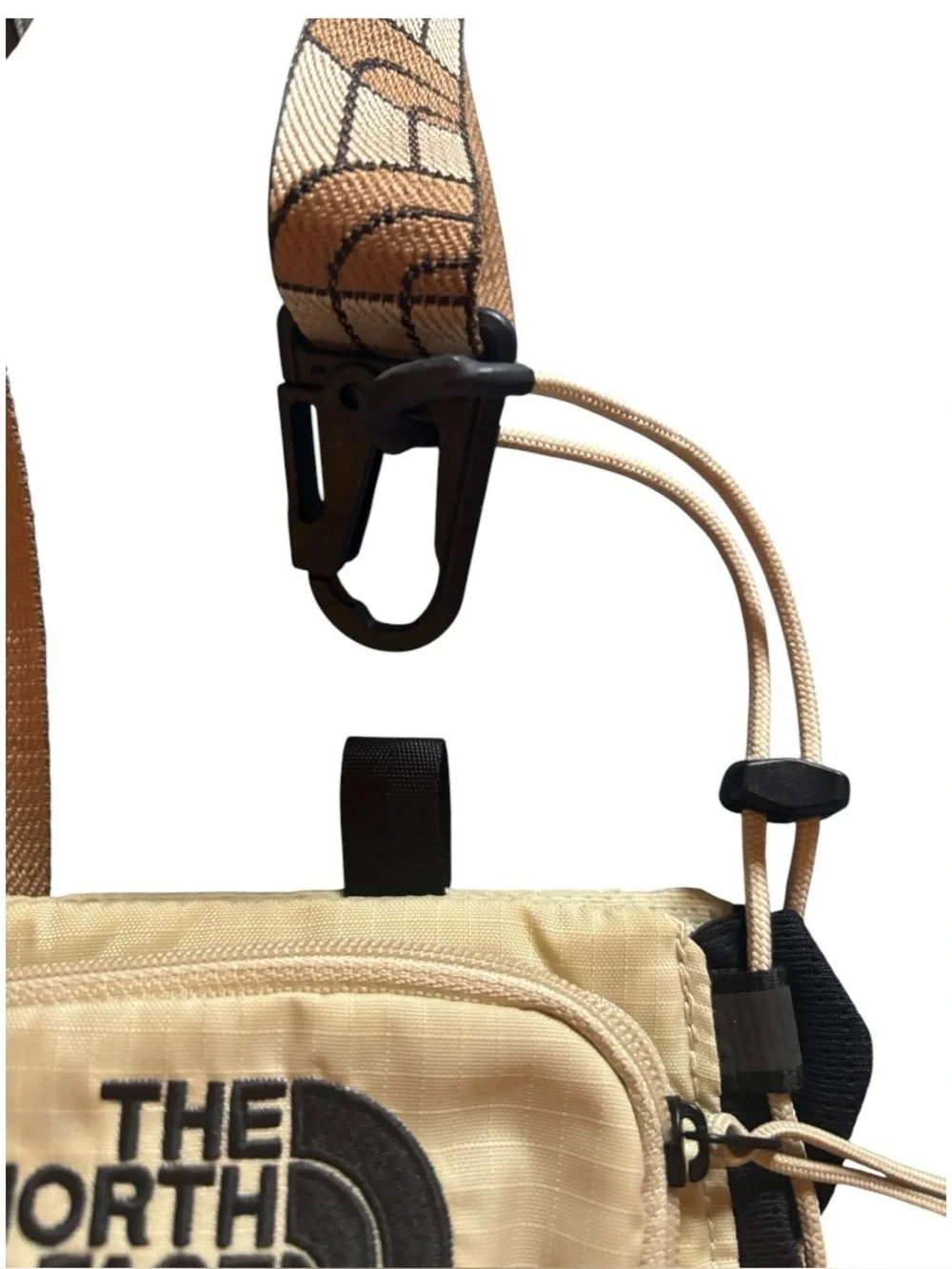 The North Face | Classic Cream & Black Mini Travel Bag Crossbody Hikers Outdoor
